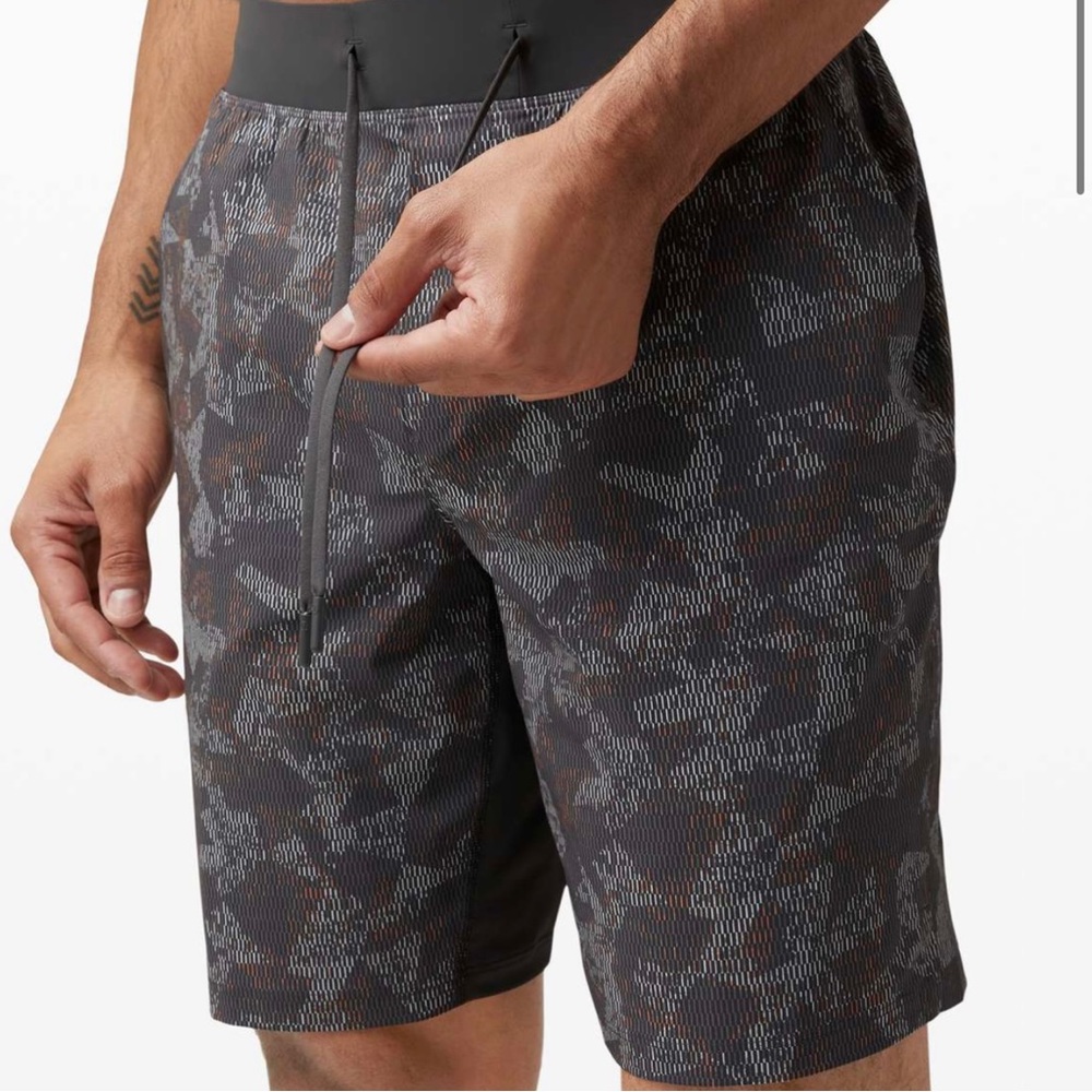 Lululemon T.H.E. Short 9" Linerless Archetype Graphite Grey Multi Medium